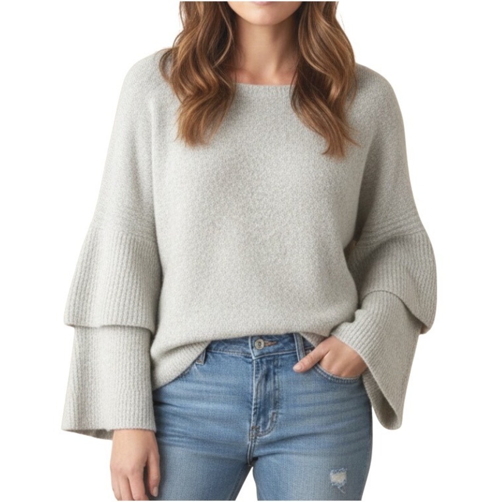 FRENCH CONNECTION Super Soft FUZZY GRAY SWEATER Bell Ruffle Sleeve 7% WOOL sz XS
